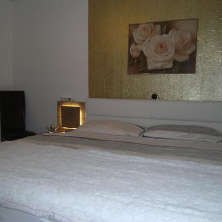 Ferienwohnung Rosentraum Oberotterbach Εξωτερικό φωτογραφία